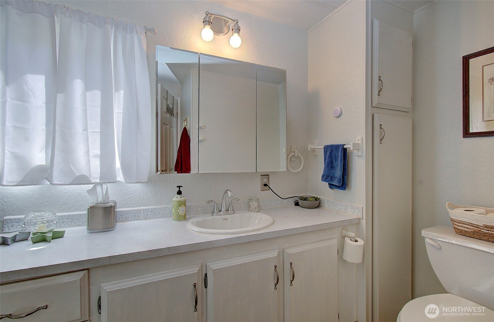 2424 Nightingale Lane Property Photo 15