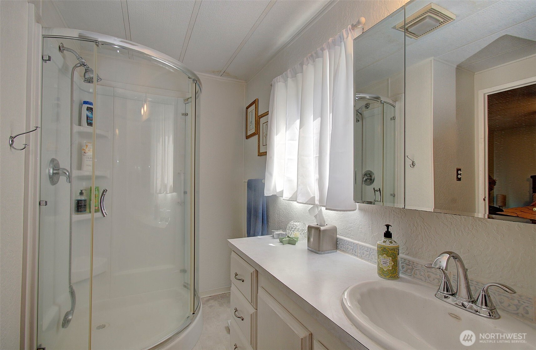 2424 Nightingale Lane Property Photo 16