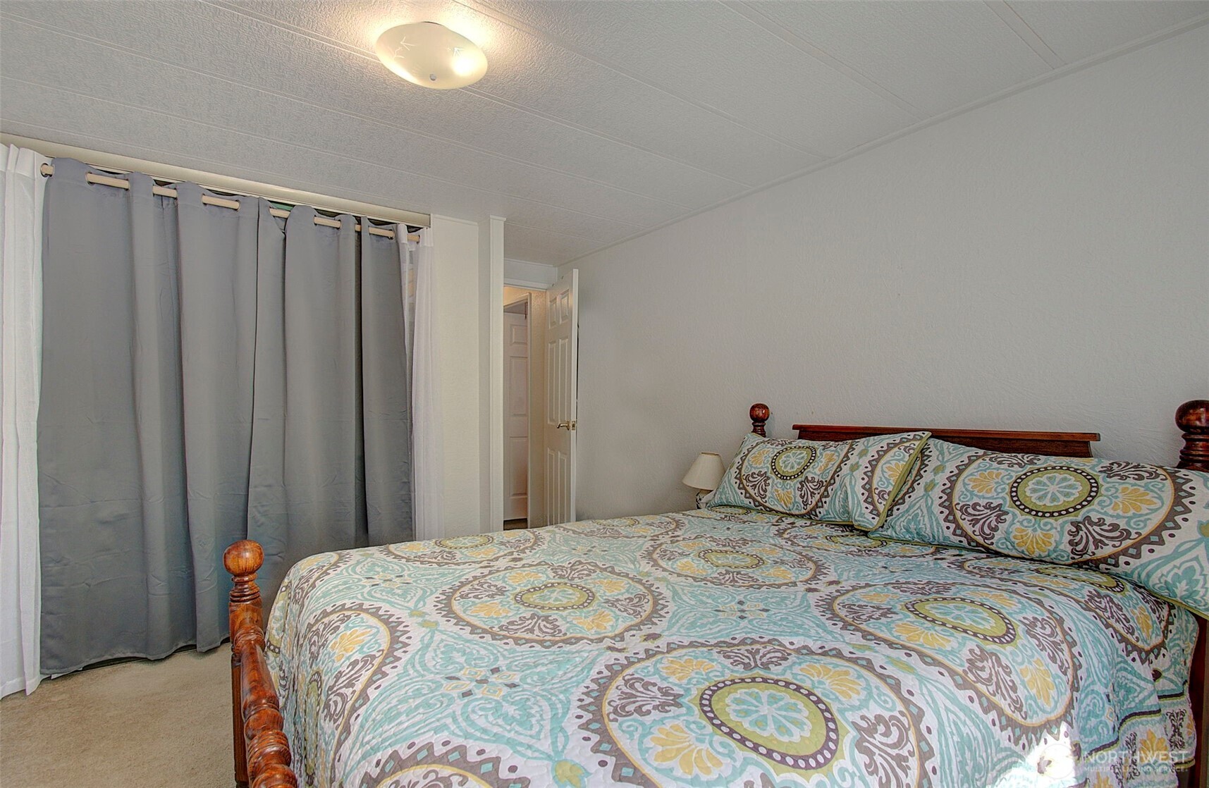 2424 Nightingale Lane Property Photo 18