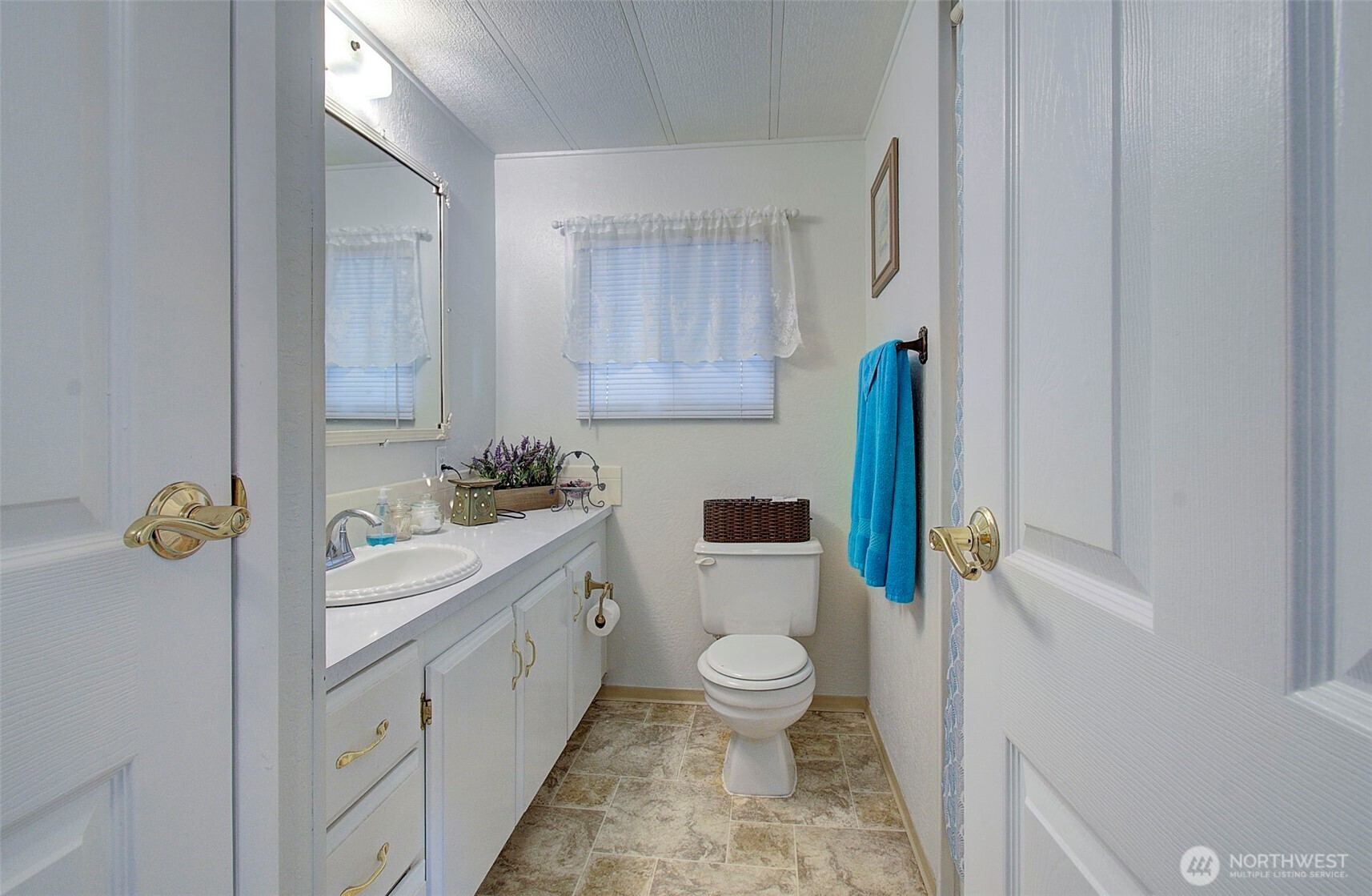 2424 Nightingale Lane Property Photo 19