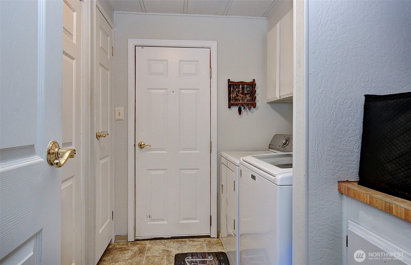 2424 Nightingale Lane Property Photo 22