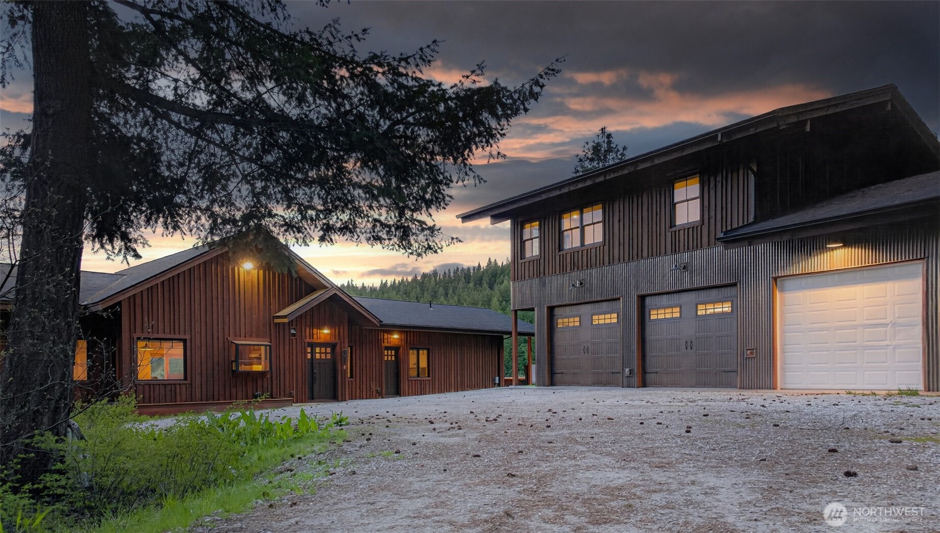 215 Lois Lane Property Photo 40