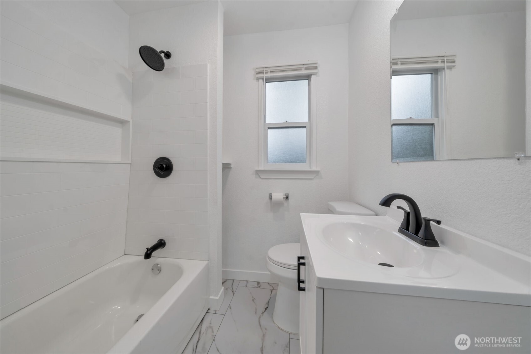 904 B Street Property Photo 14