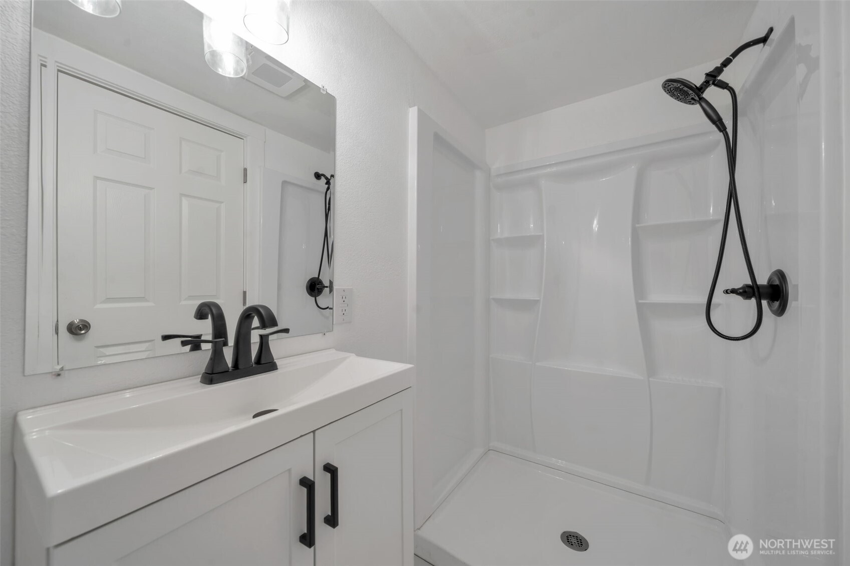 904 B Street Property Photo 21