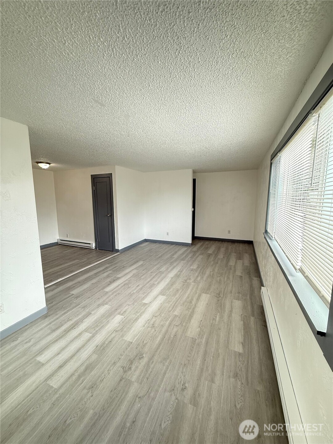 1011 Macfarlane Property Photo 13