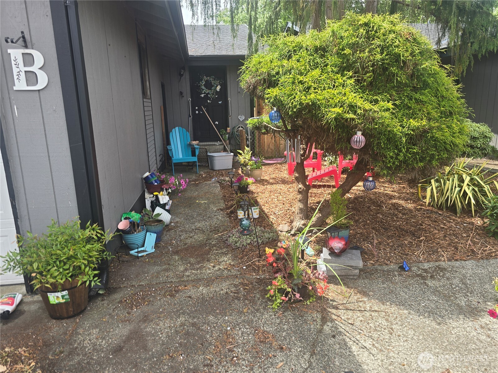 1011 Macfarlane Property Photo 22