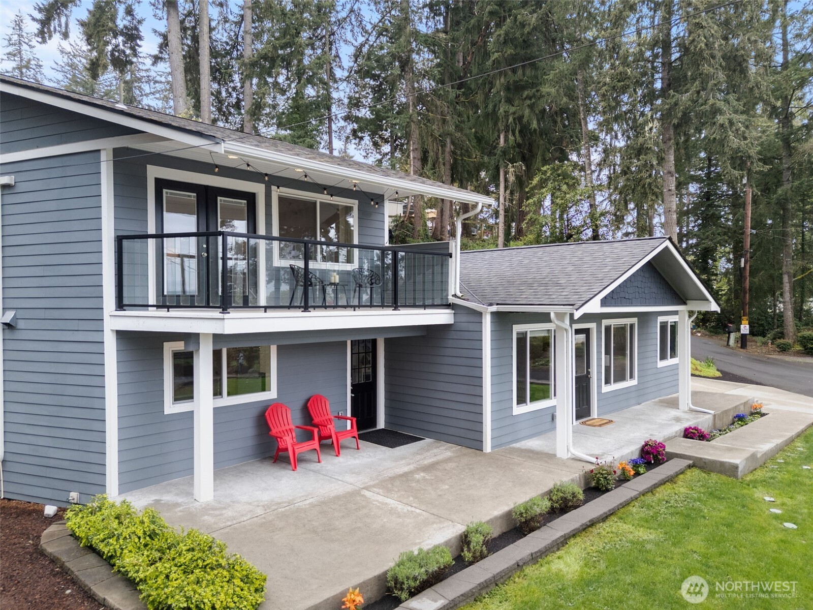 3021 Marine Drive Property Photo 3