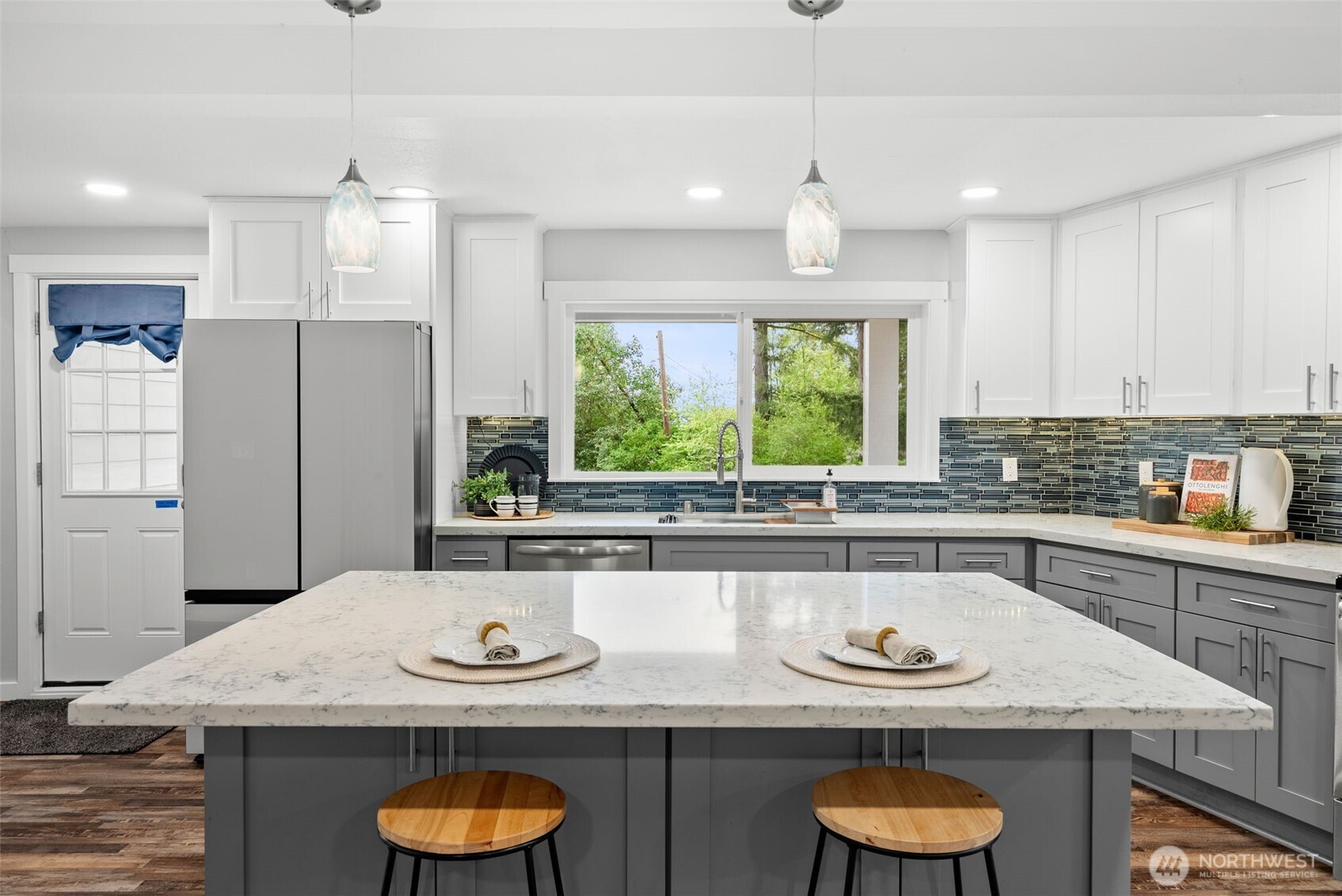 3021 Marine Drive Property Photo 15