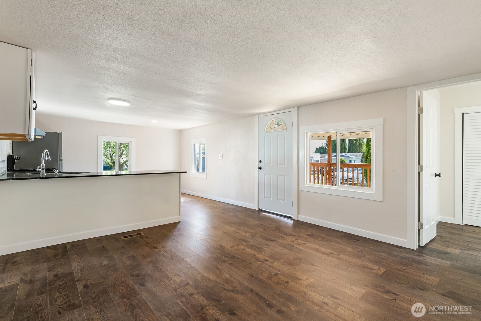 2392 Douglas Road 19 Property Photo 8