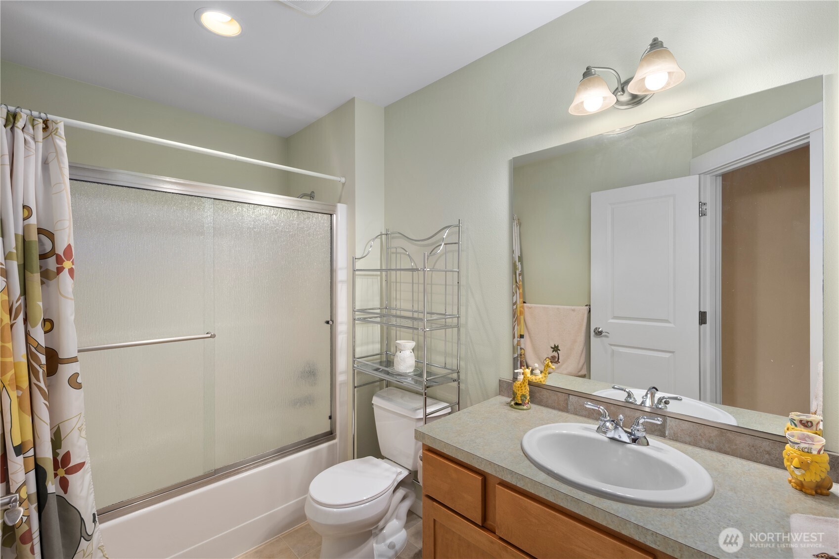 981 E Lakeshore Dr Property Photo 32