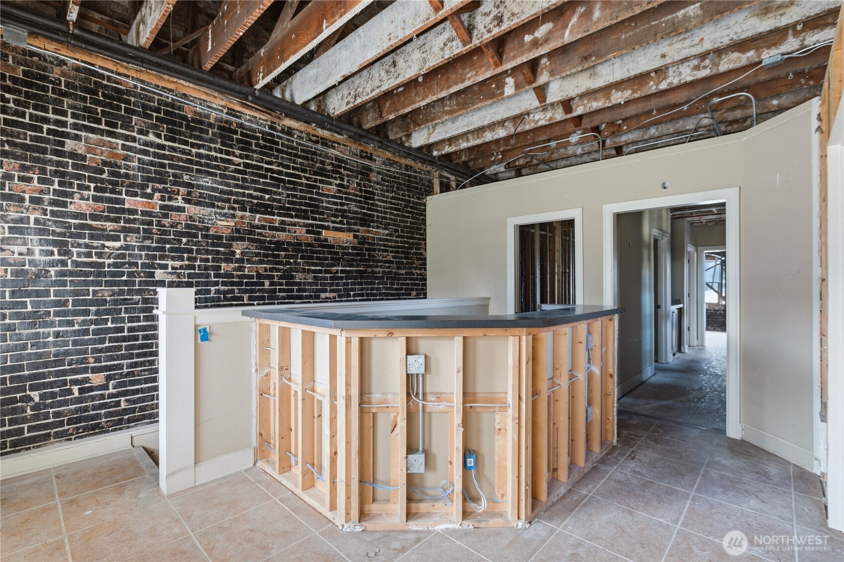 2602 Grand Avenue Property Photo 3
