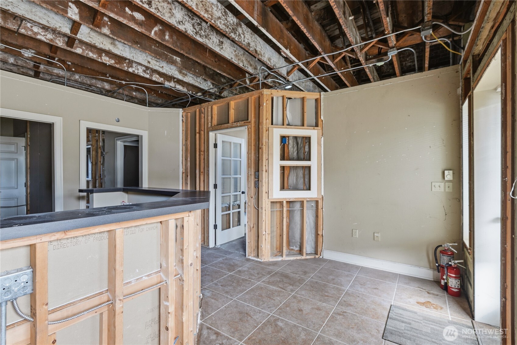 2602 Grand Avenue Property Photo 4