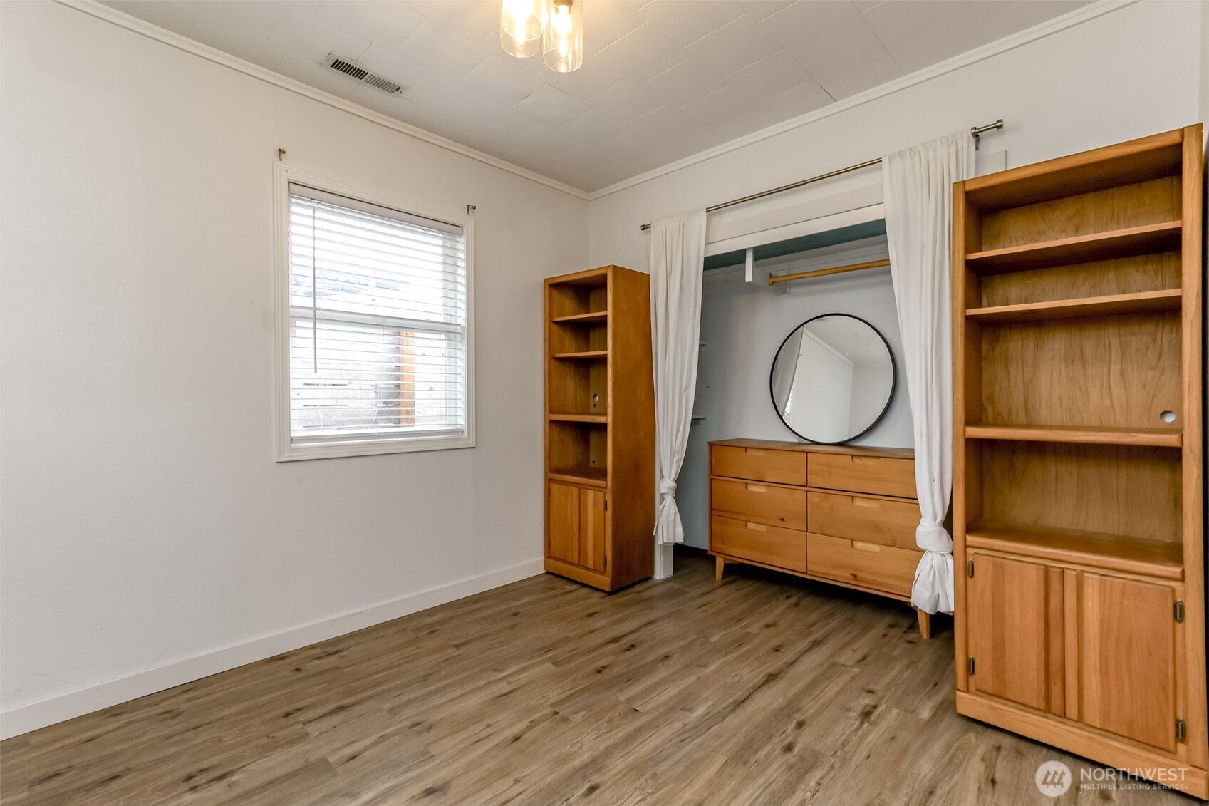 3015 Fredrickson Street Property Photo 11
