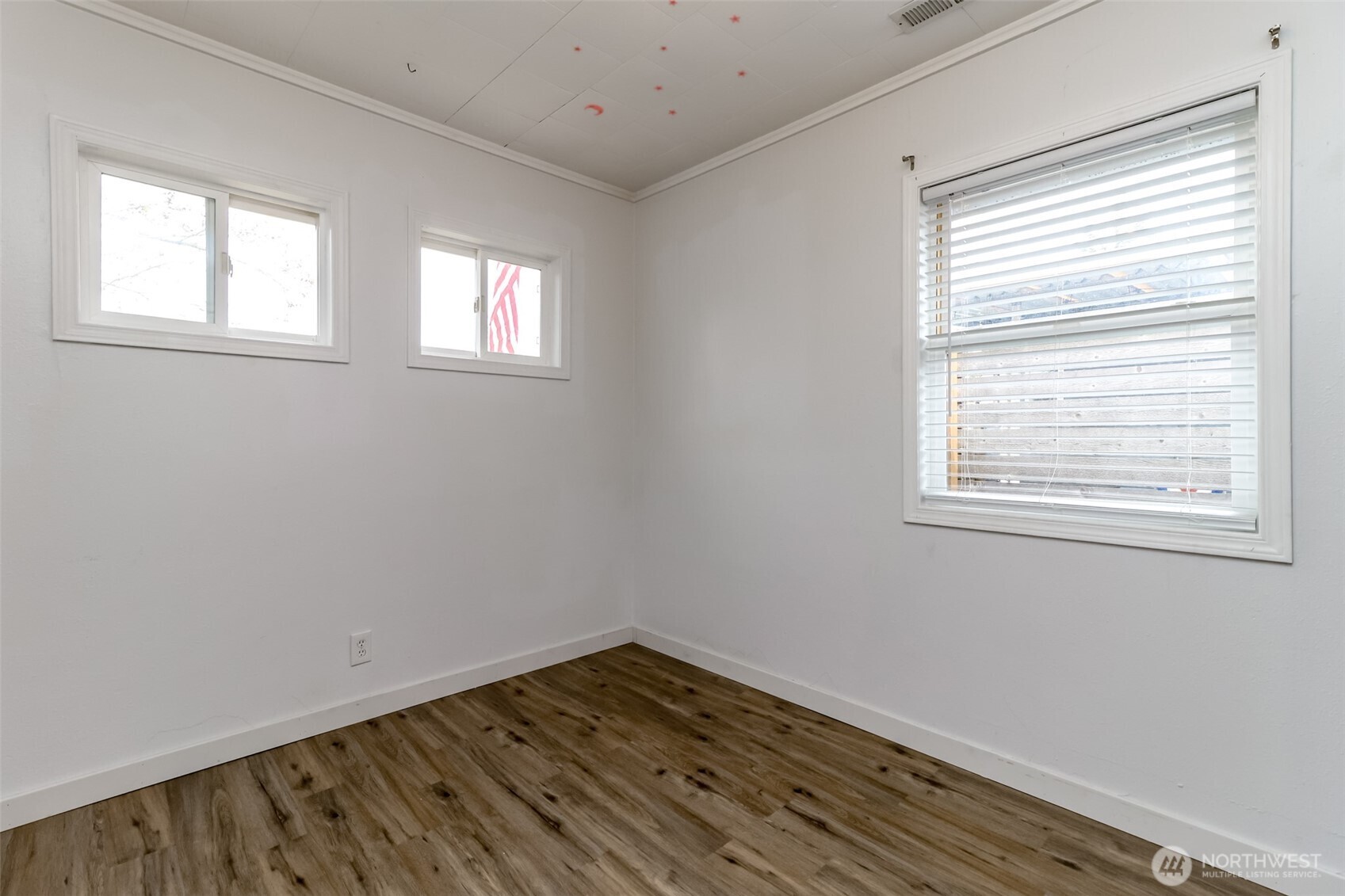 3015 Fredrickson Street Property Photo 12