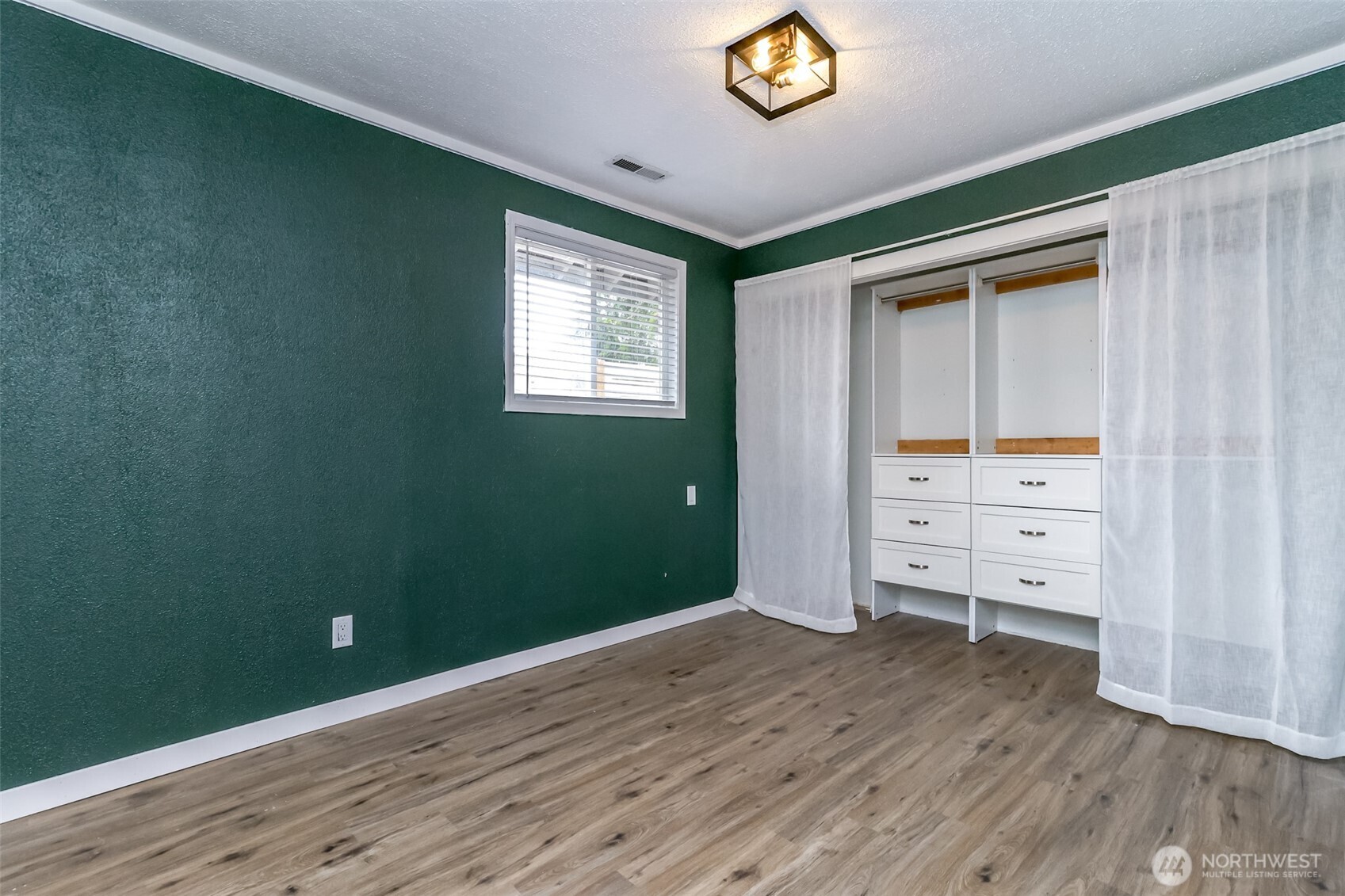 3015 Fredrickson Street Property Photo 15