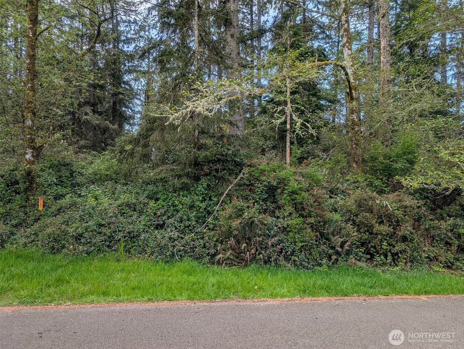 757 Evergreen Avenue Property Photo 1