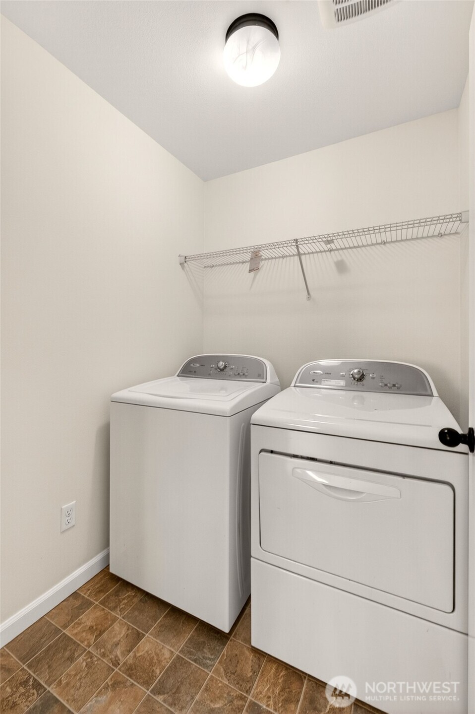 335 Ne Graham Avenue Property Photo 21