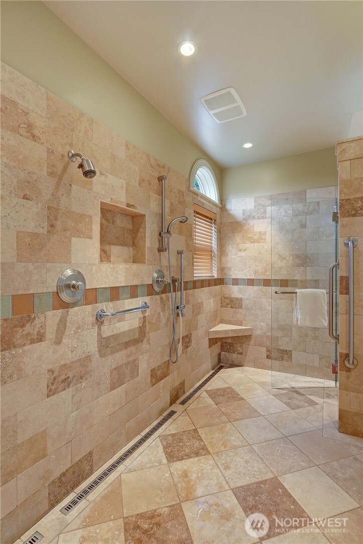 1055 91st Avenue Property Photo 23