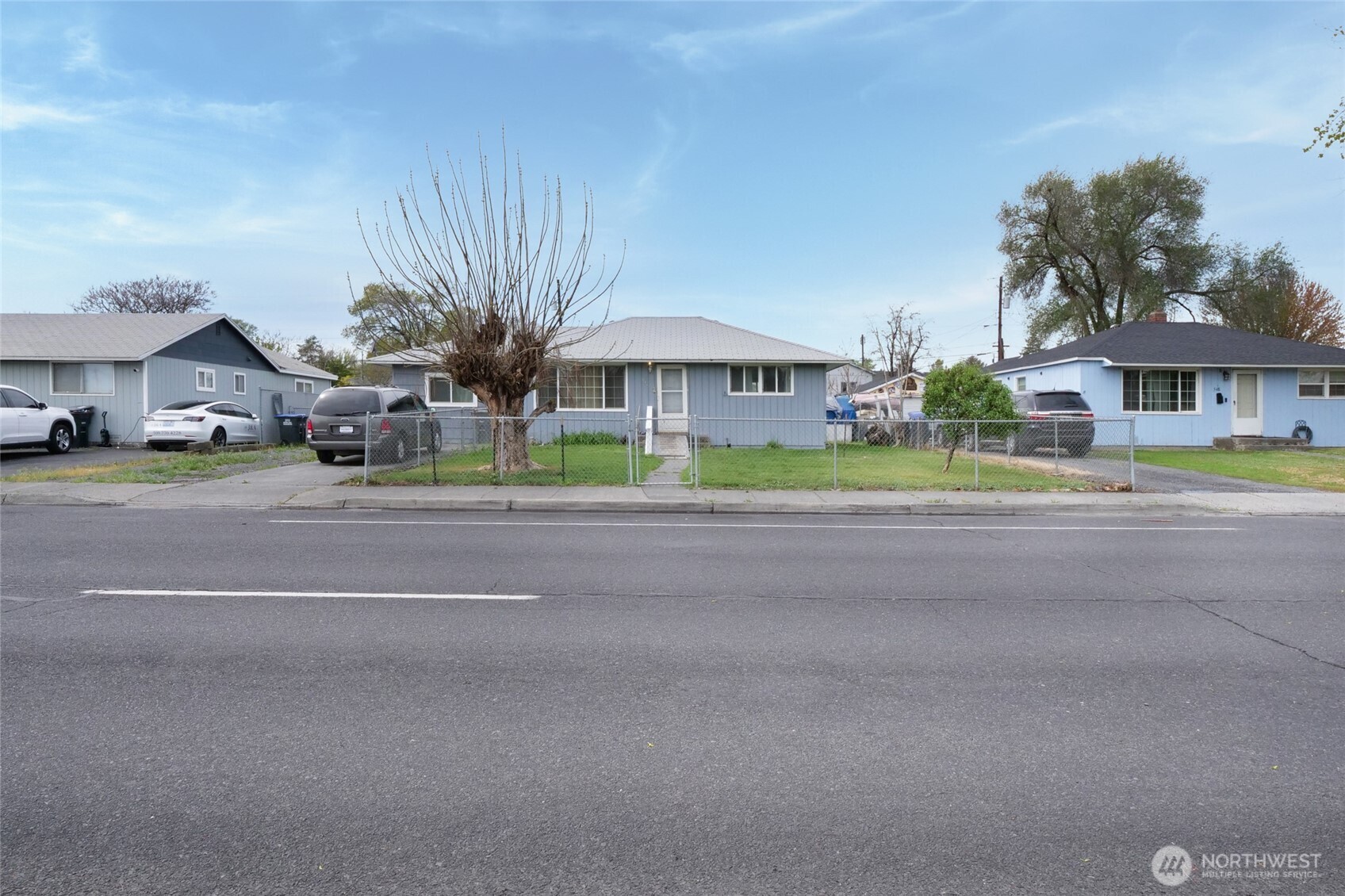 542 N Central Drive Property Photo 6