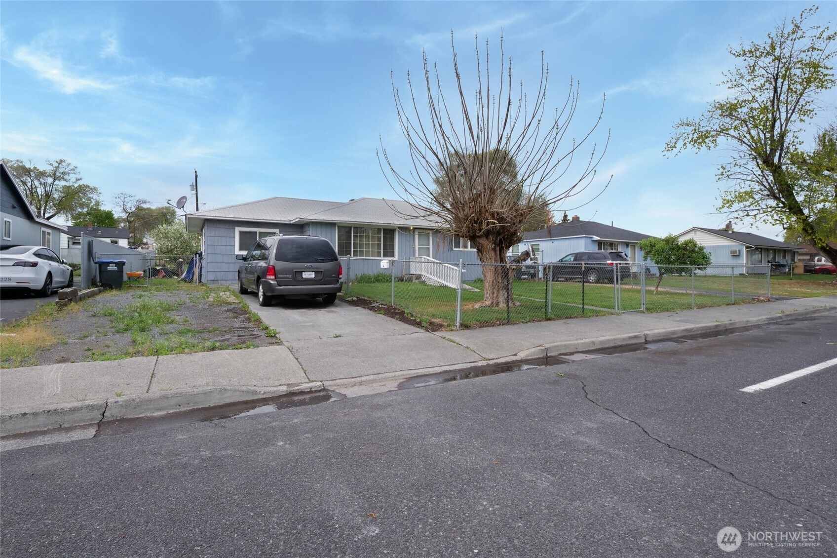 542 N Central Drive Property Photo 8