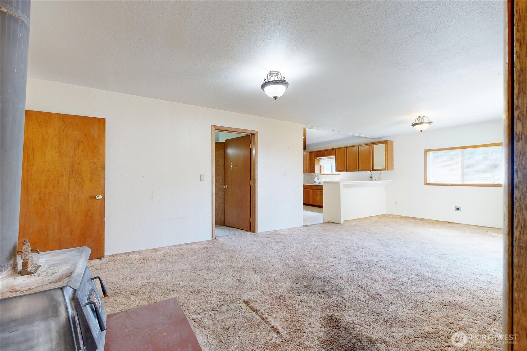 319 W Cherry Street Property Photo 5