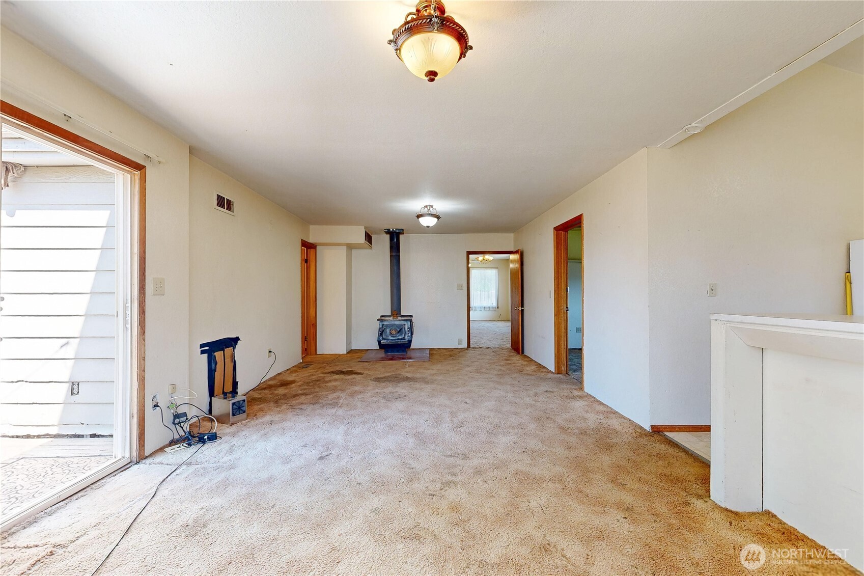 319 W Cherry Street Property Photo 6