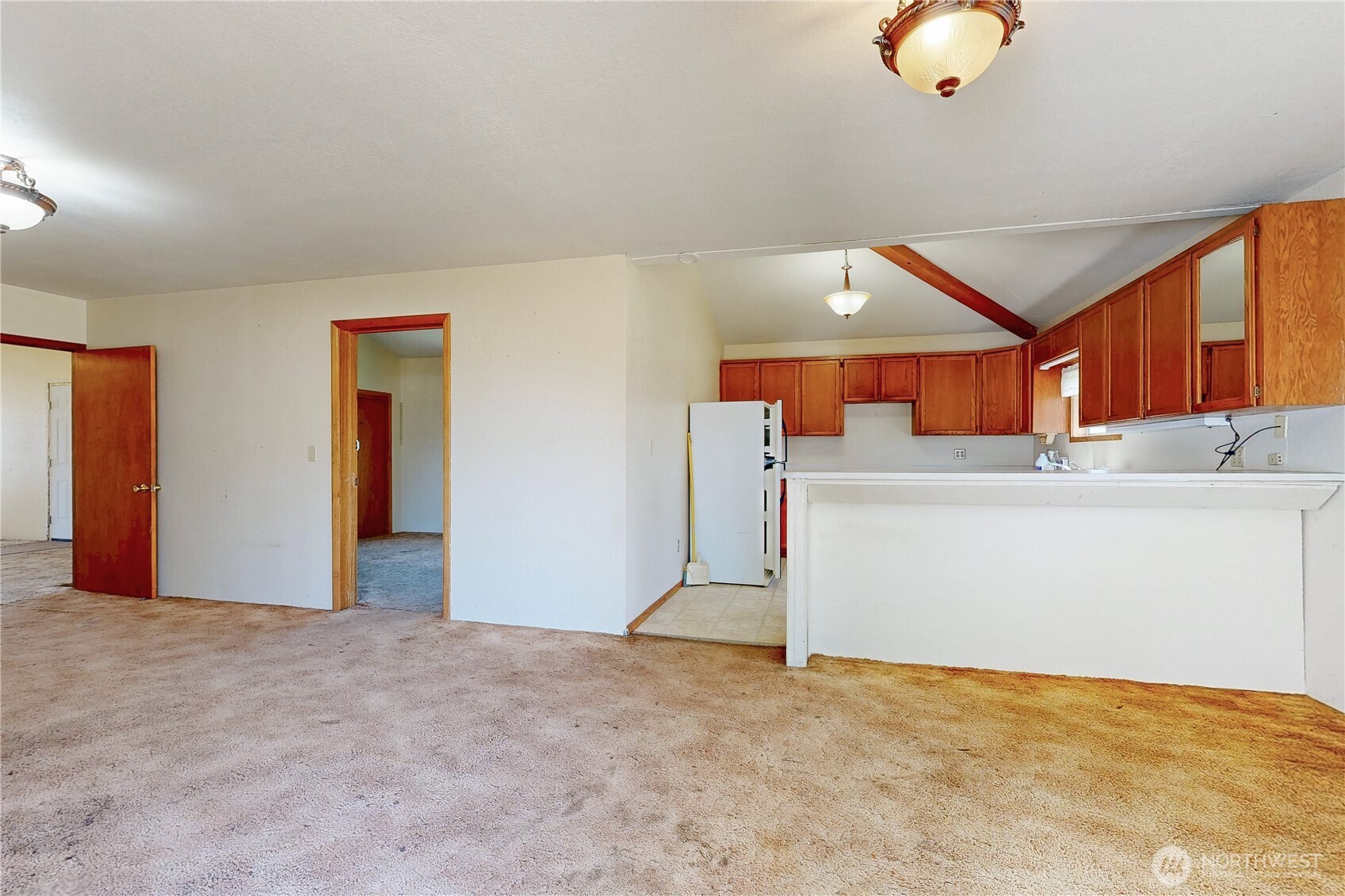 319 W Cherry Street Property Photo 7