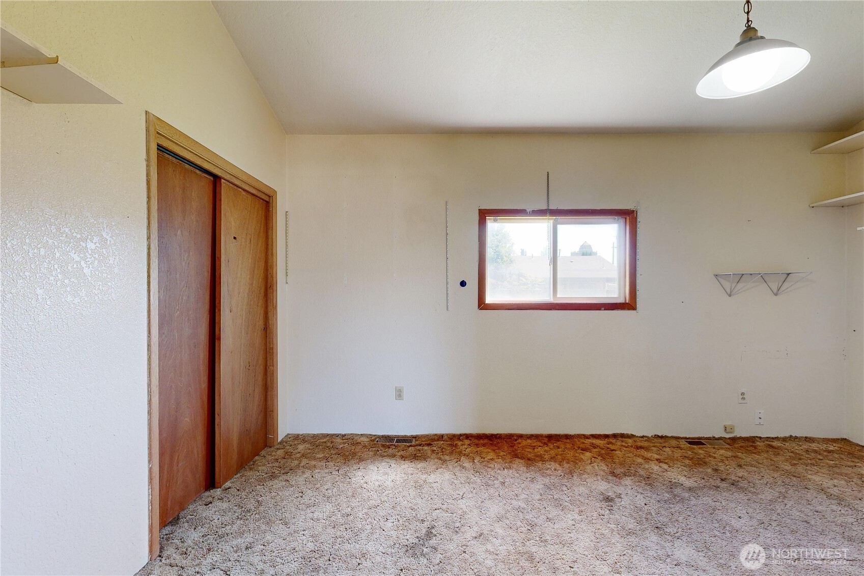 319 W Cherry Street Property Photo 10