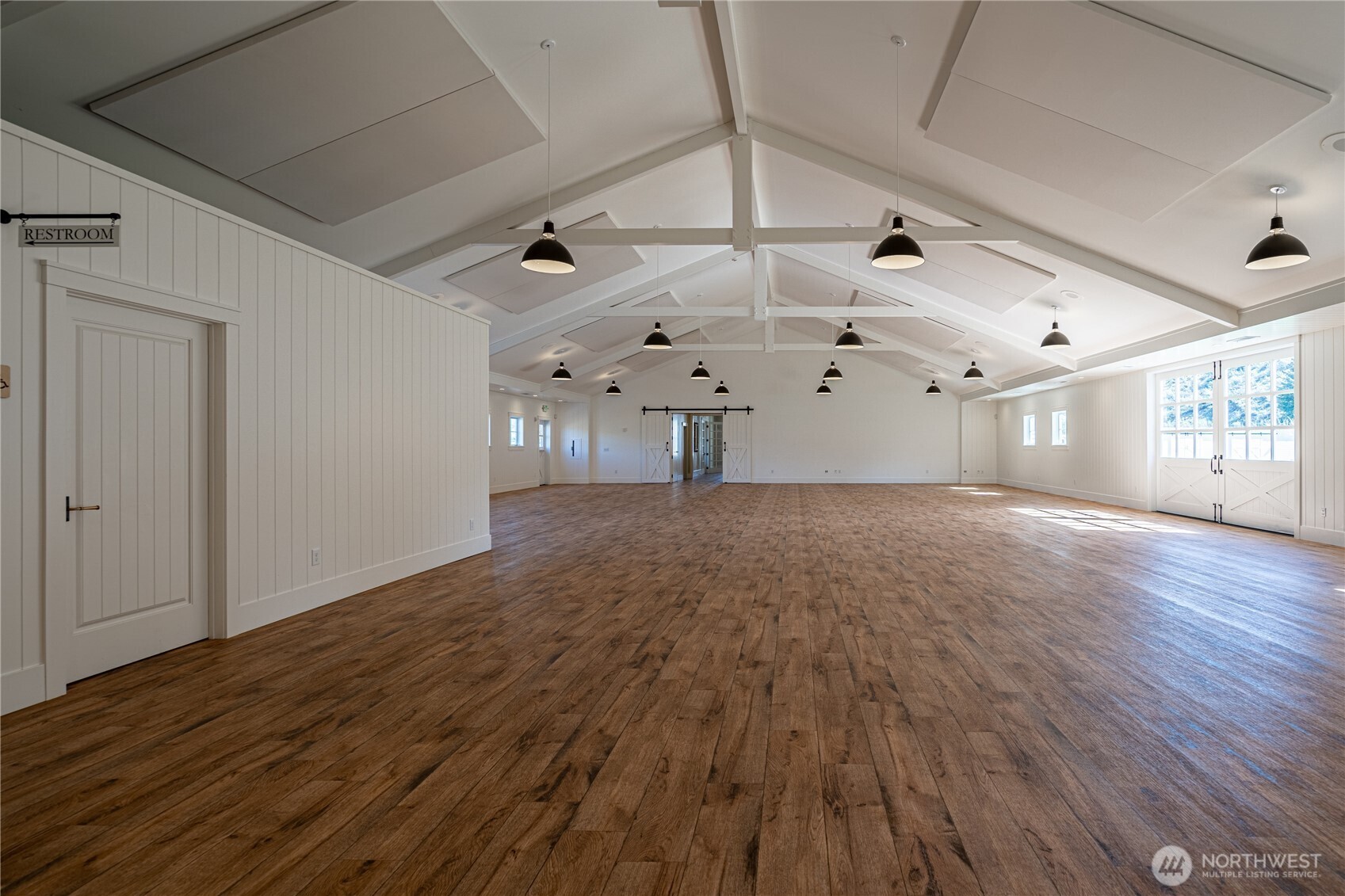 4848 Green Avenue Property Photo 5