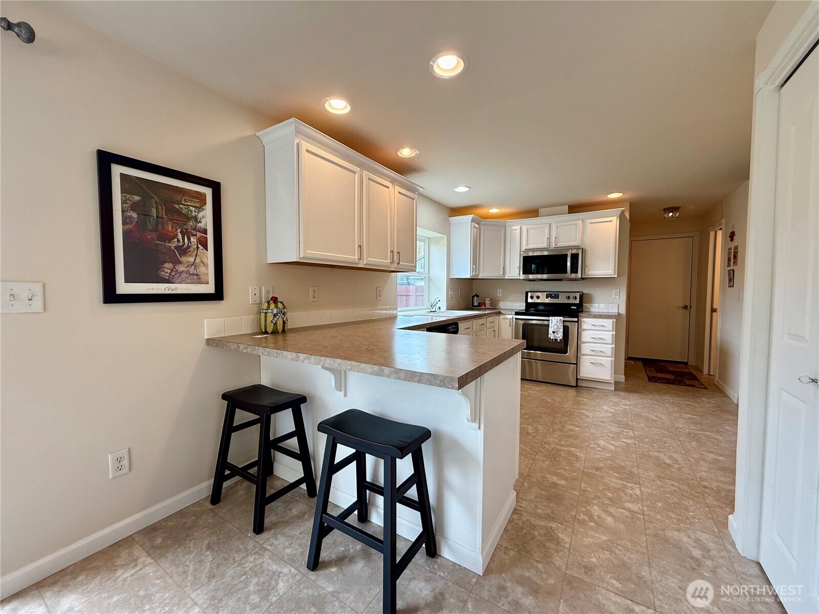 611 Andrews Avenue Property Photo 12