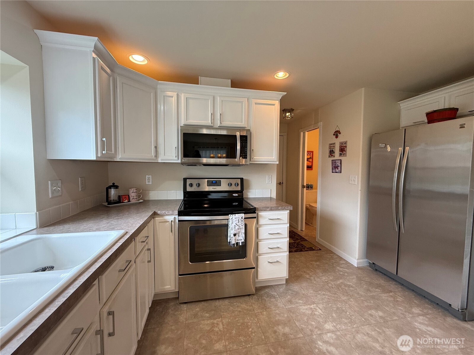 611 Andrews Avenue Property Photo 13