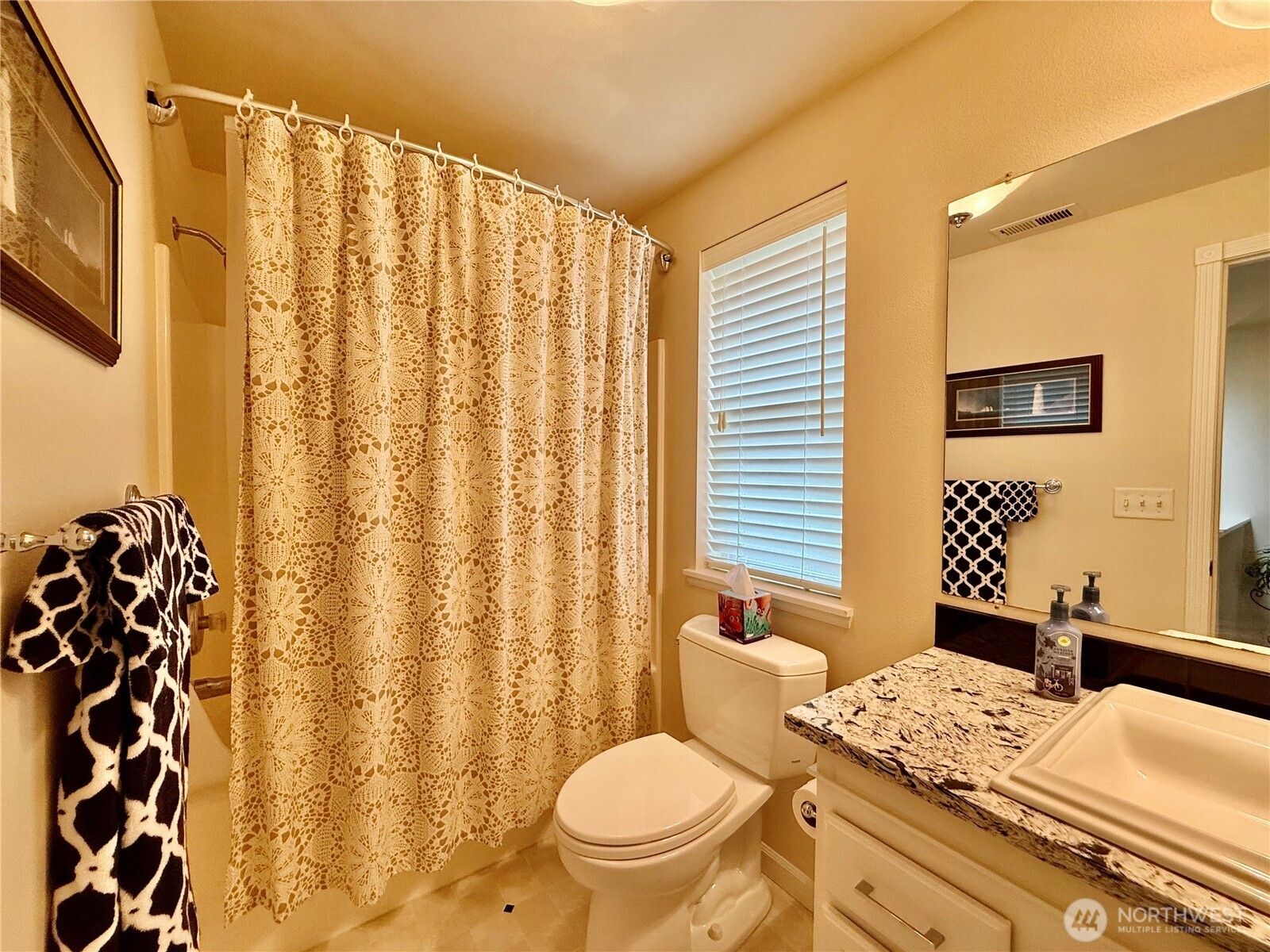 611 Andrews Avenue Property Photo 23