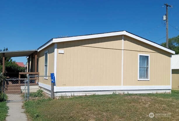 1210 2nd Street Property Photo 4