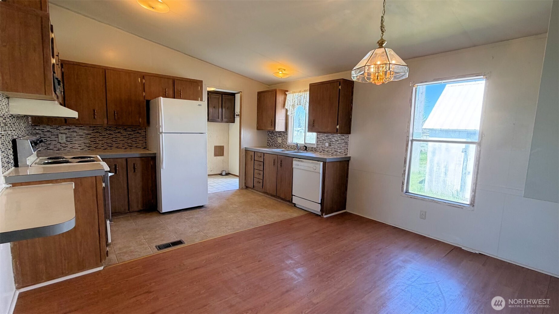 1210 2nd Street Property Photo 8