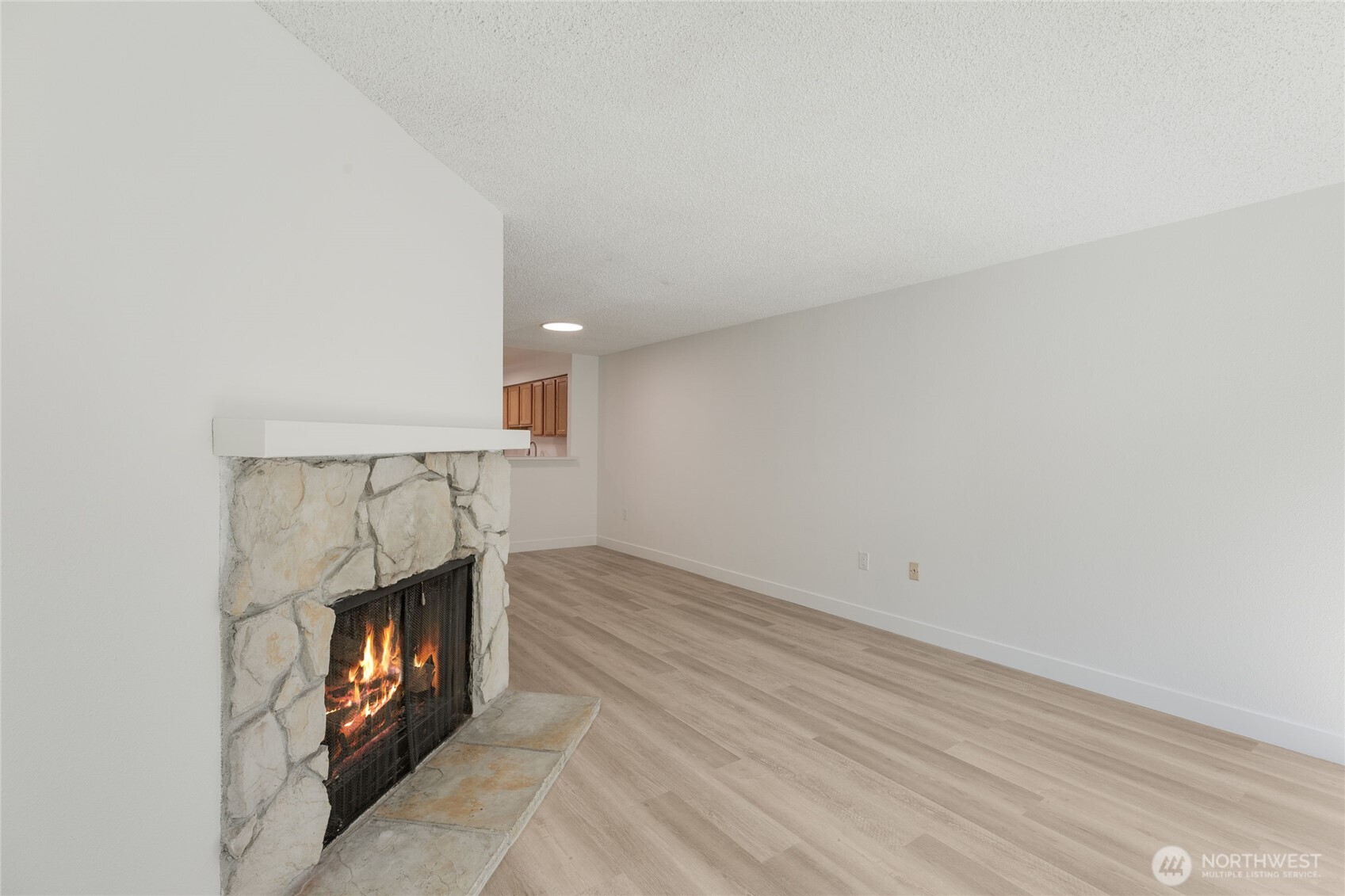 1555 Union Avenue 33 Property Photo 6