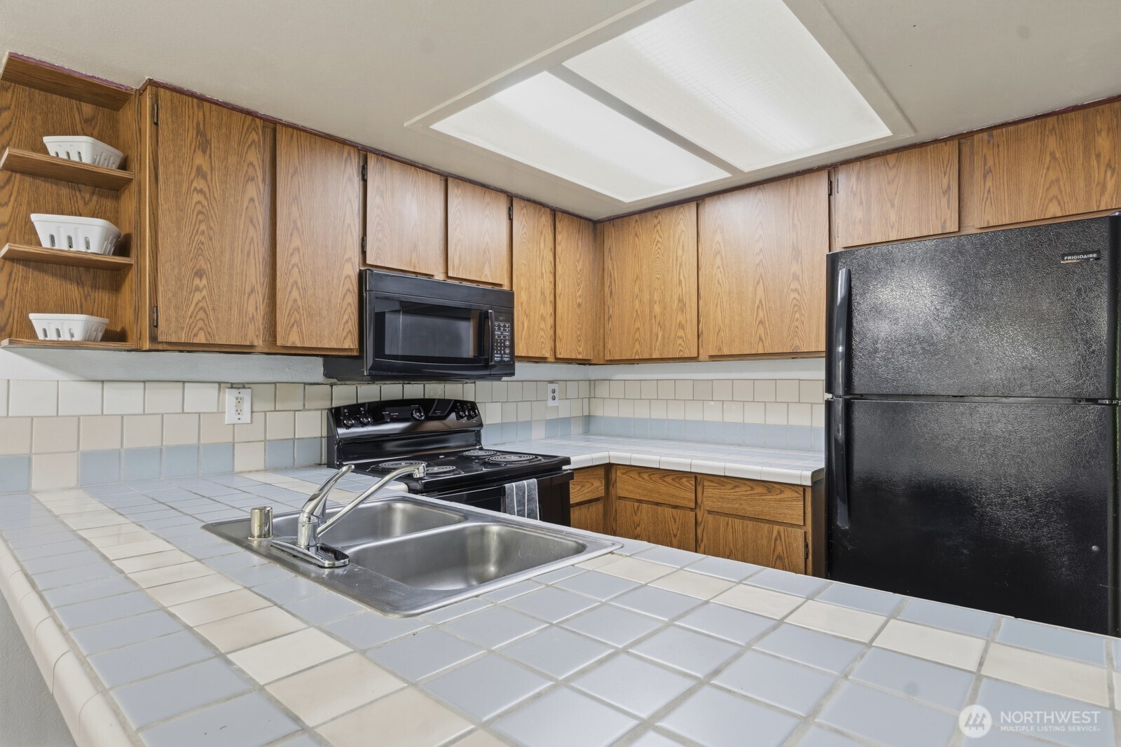 2949 Se Mile Hill C-3 Property Photo 5