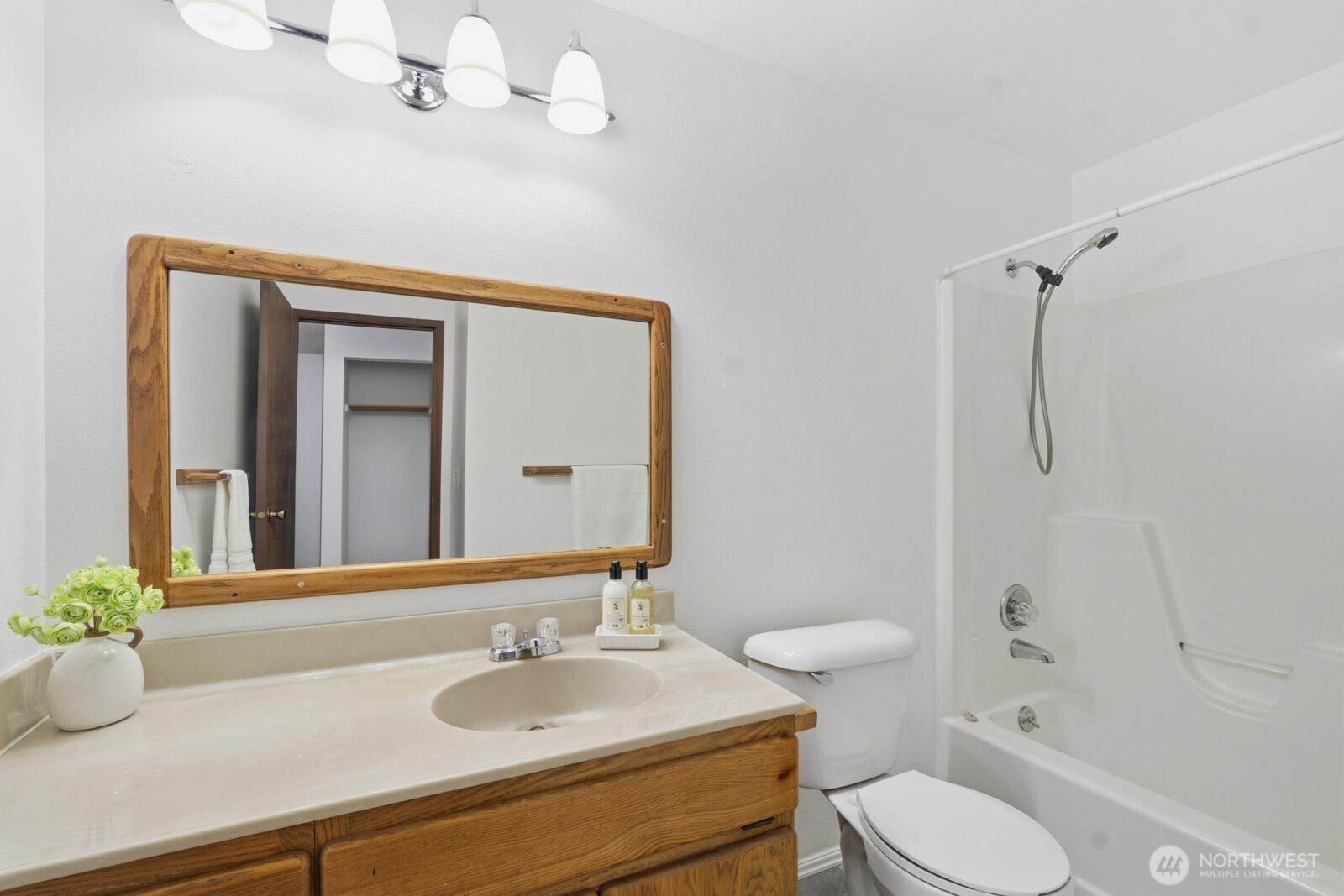 2949 Se Mile Hill C-3 Property Photo 15