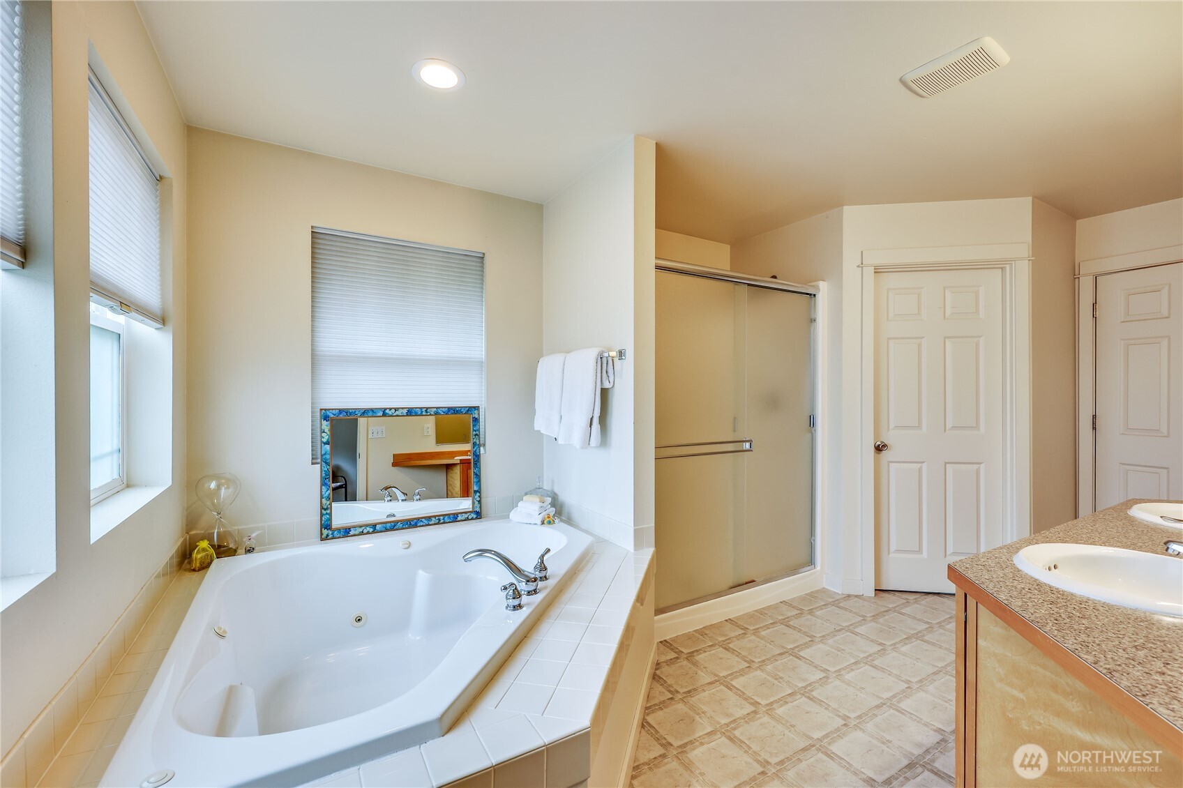 2560 Ne William E Sutton Road Property Photo 14