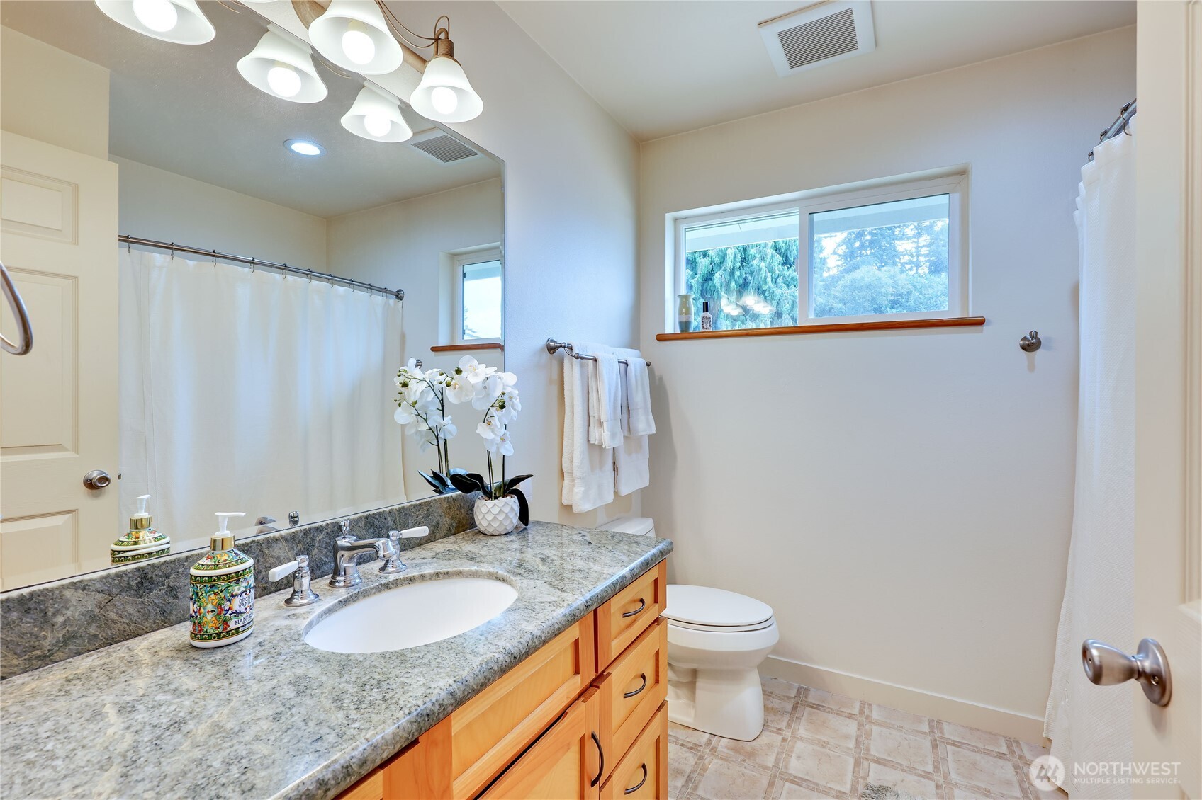2560 Ne William E Sutton Road Property Photo 18