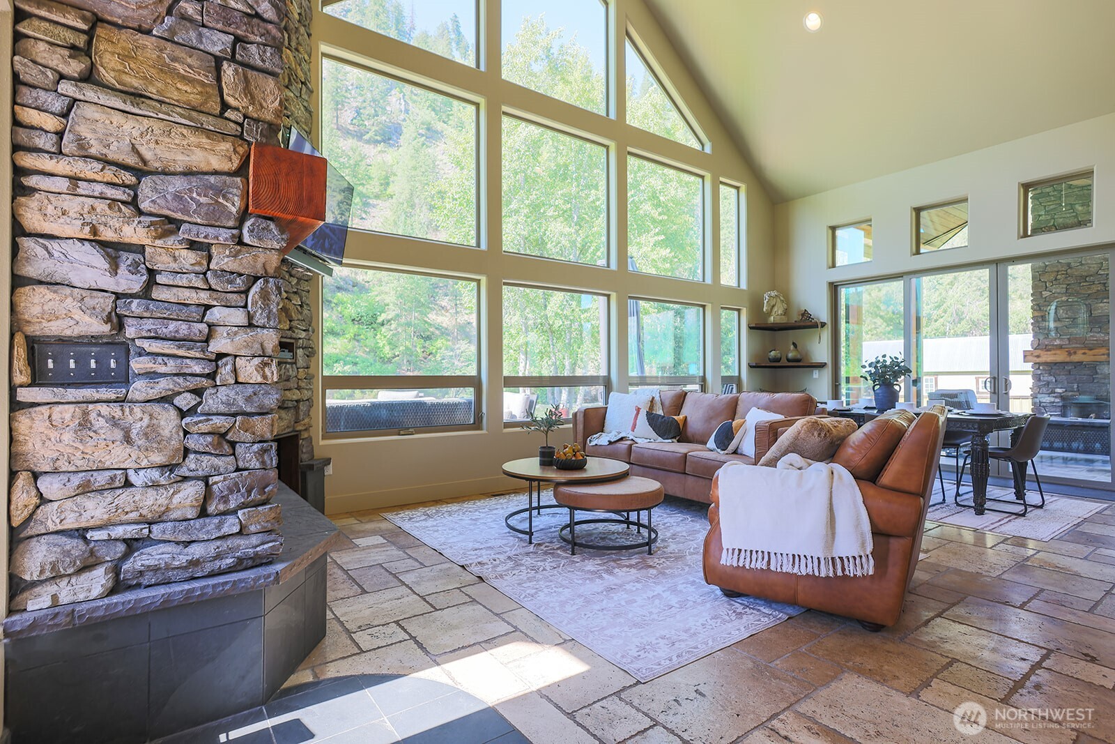 180 Country River Lane Property Photo 6