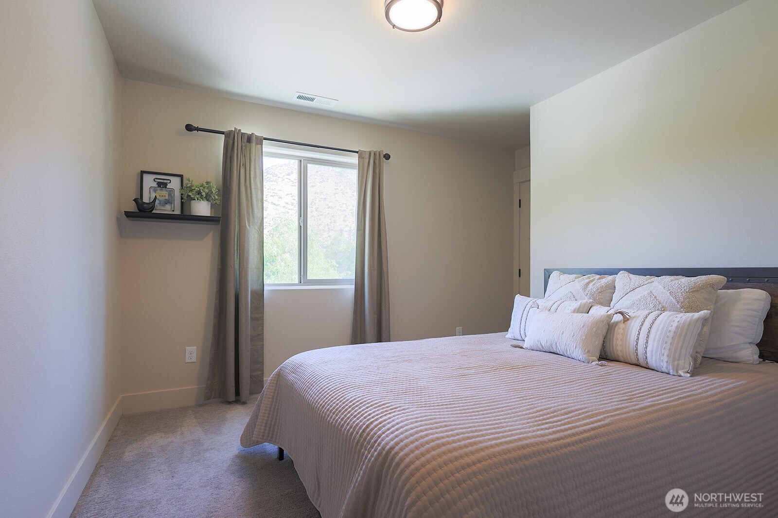 180 Country River Lane Property Photo 18