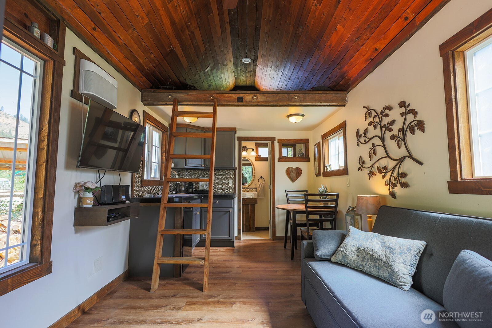 180 Country River Lane Property Photo 29