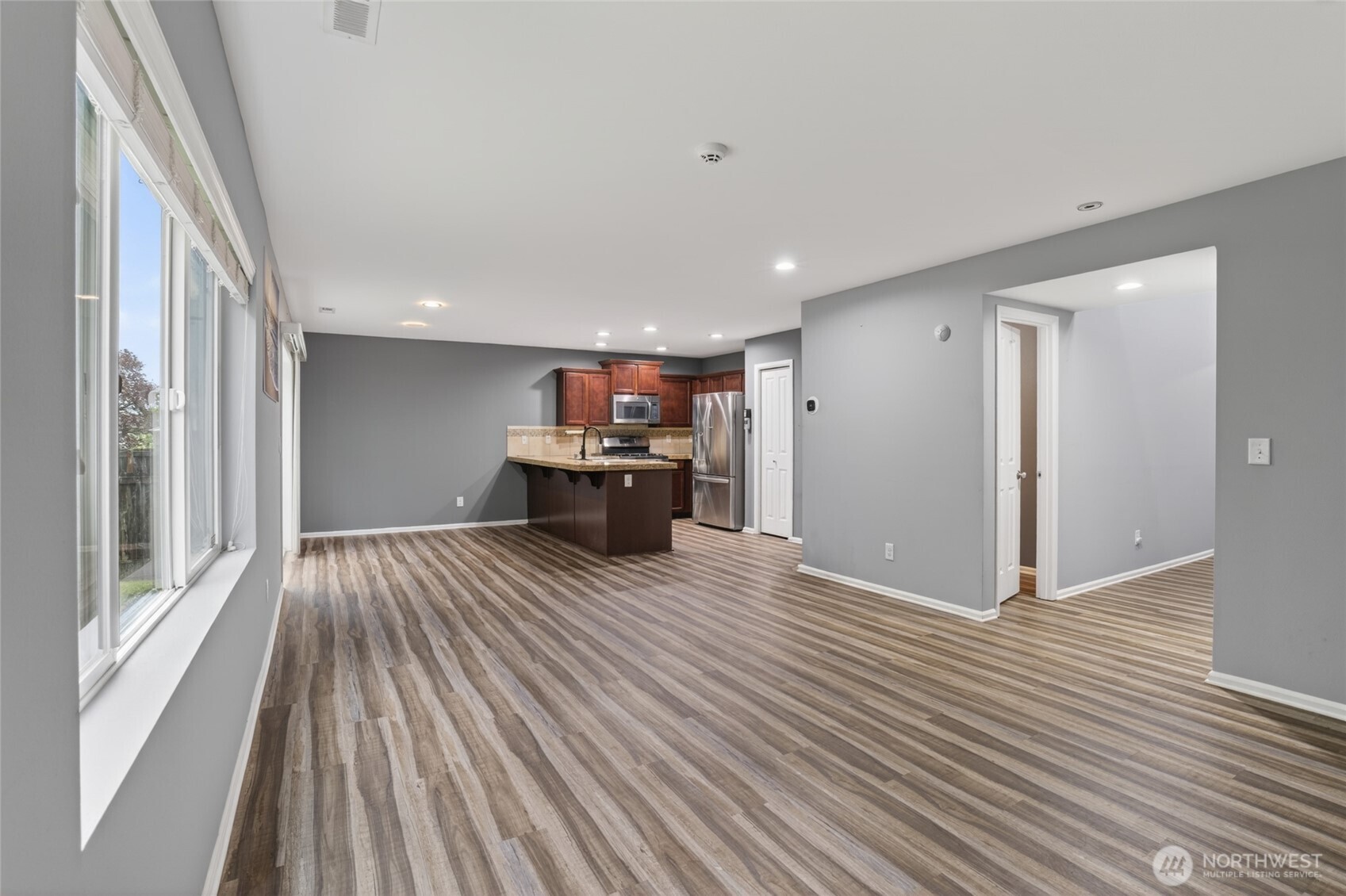 4224 E T Street Property Photo 9