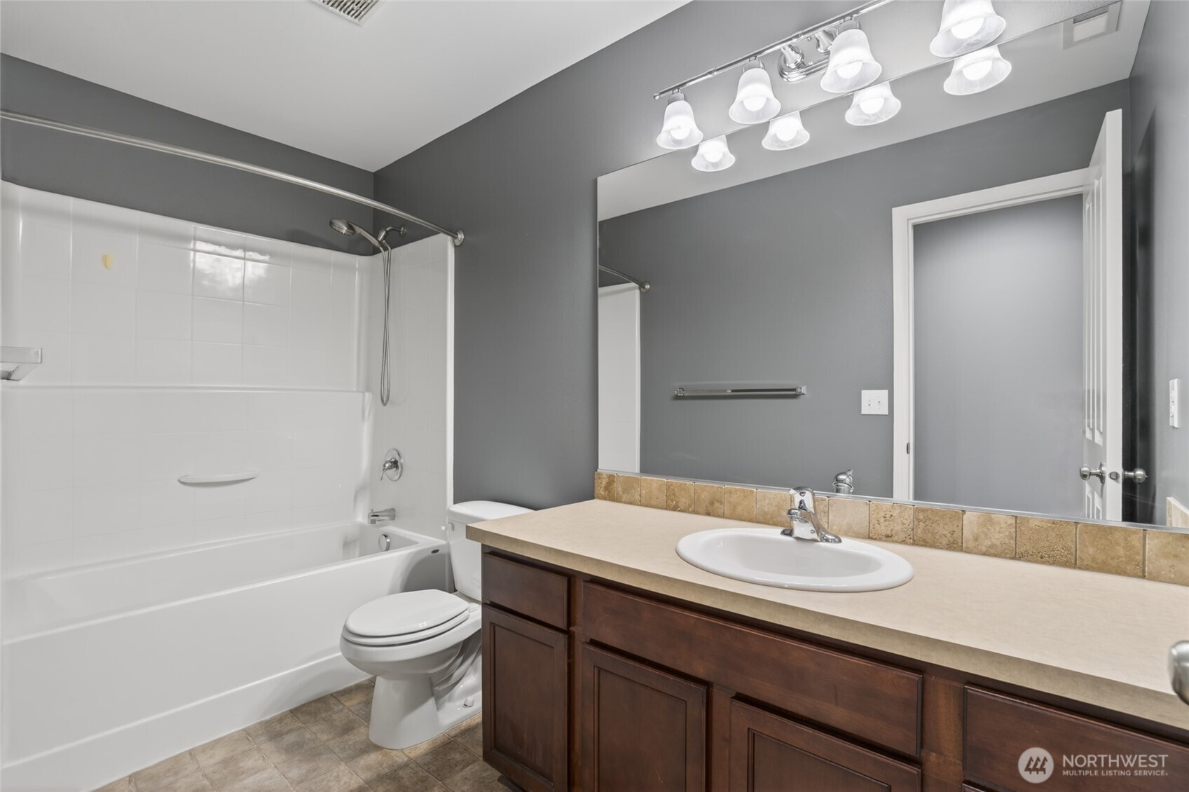 4224 E T Street Property Photo 20