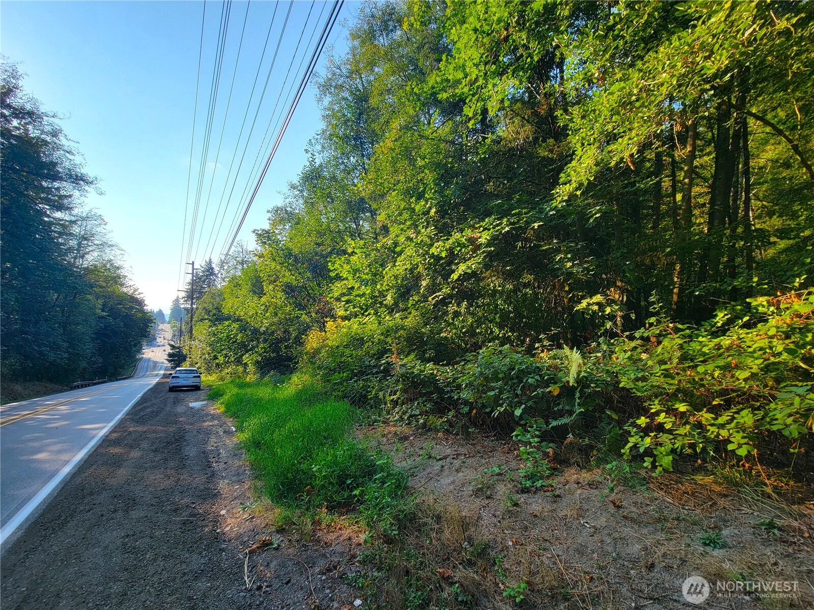1858 NE McWilliams Road Property Photo 1