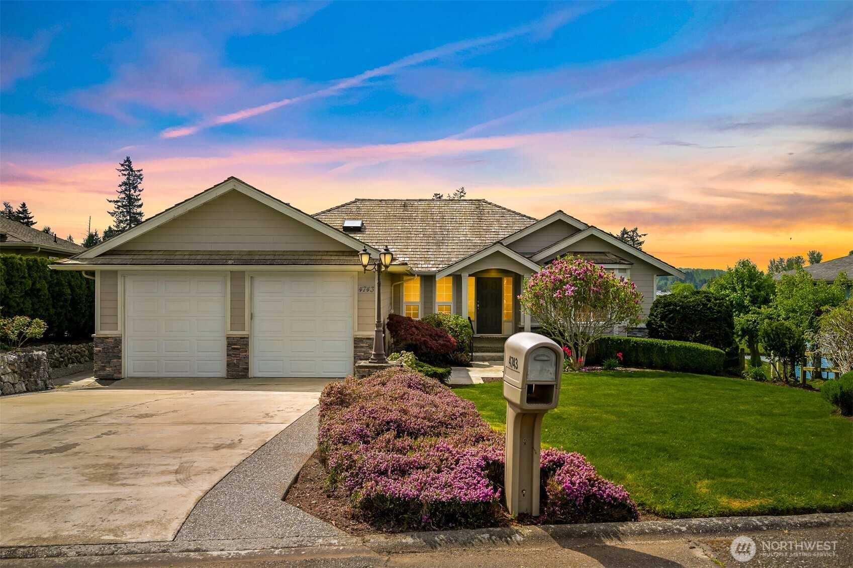 4743 S Golf Course Drive Property Photo 1