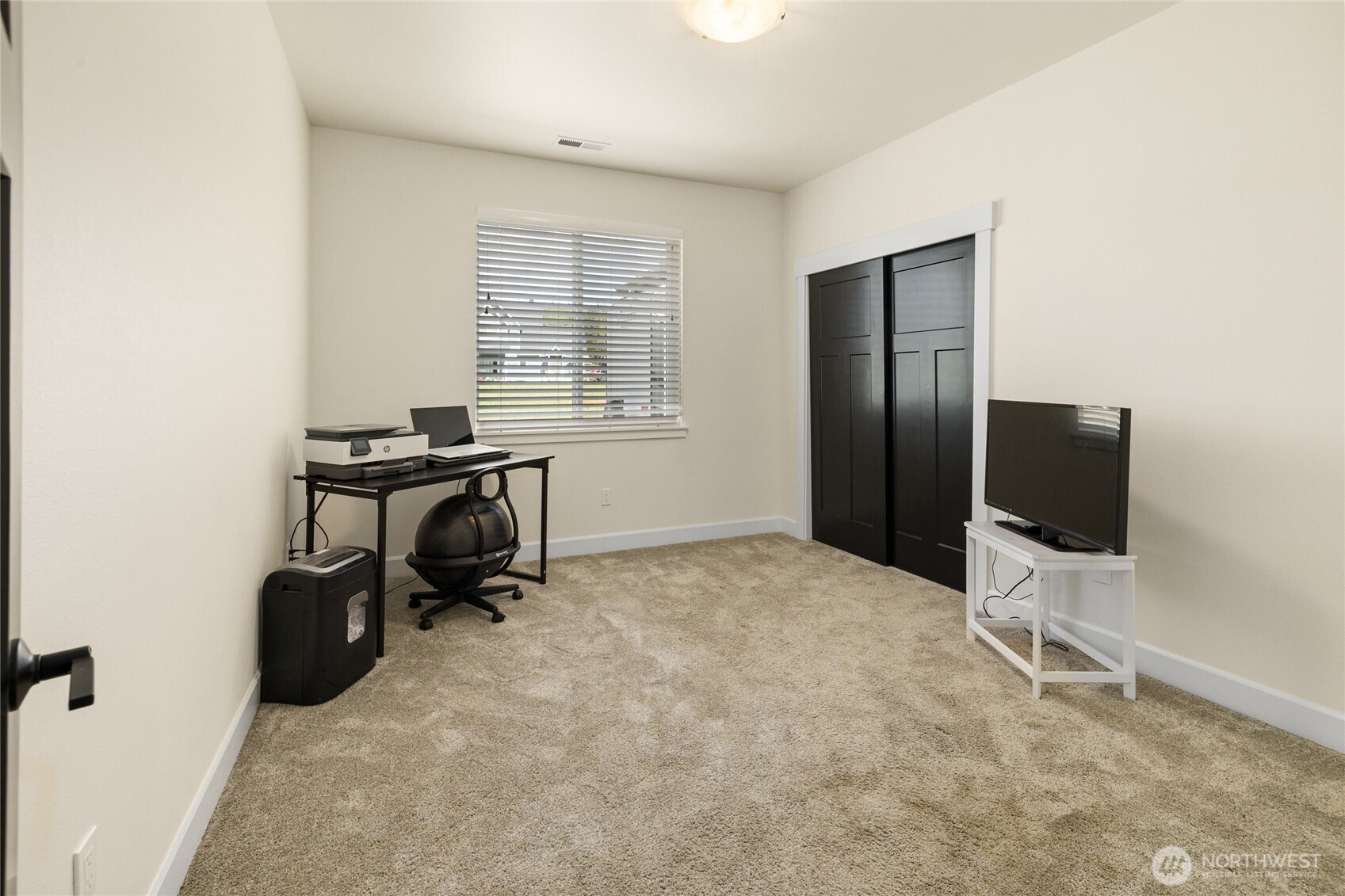 370 Deer Meadow Drive Property Photo 21