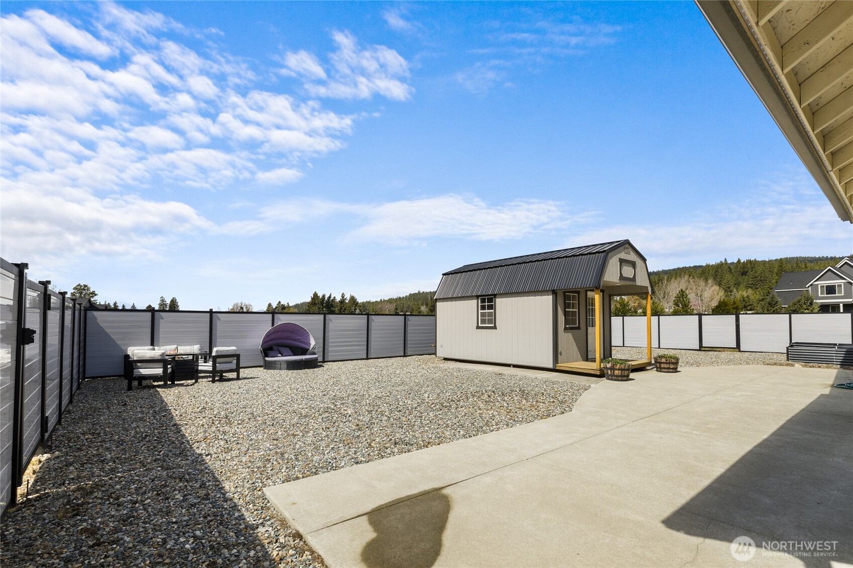 370 Deer Meadow Drive Property Photo 22