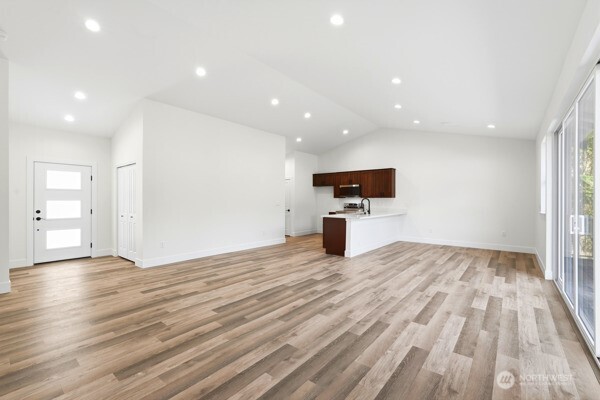 44421 Pine Road Property Photo 9