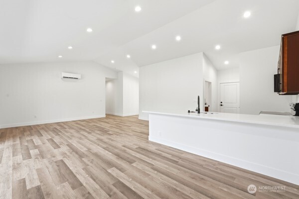 44421 Pine Road Property Photo 10